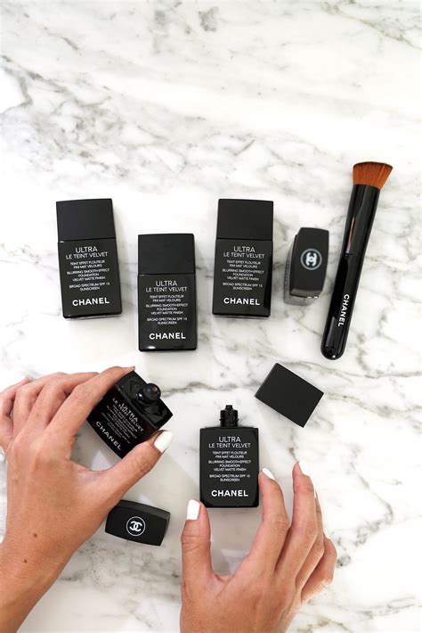 chanel ultra le teint velvet discontinued|Chanel ultra la teinte velvet foundation.